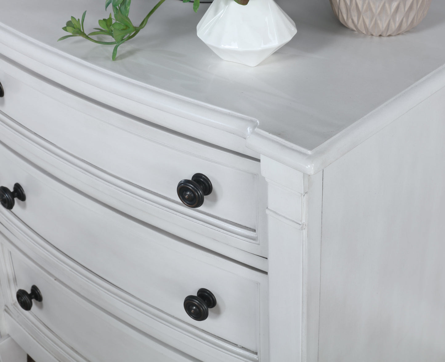 Saline Wood Planked Style 5-Drawer Chest in White Finish