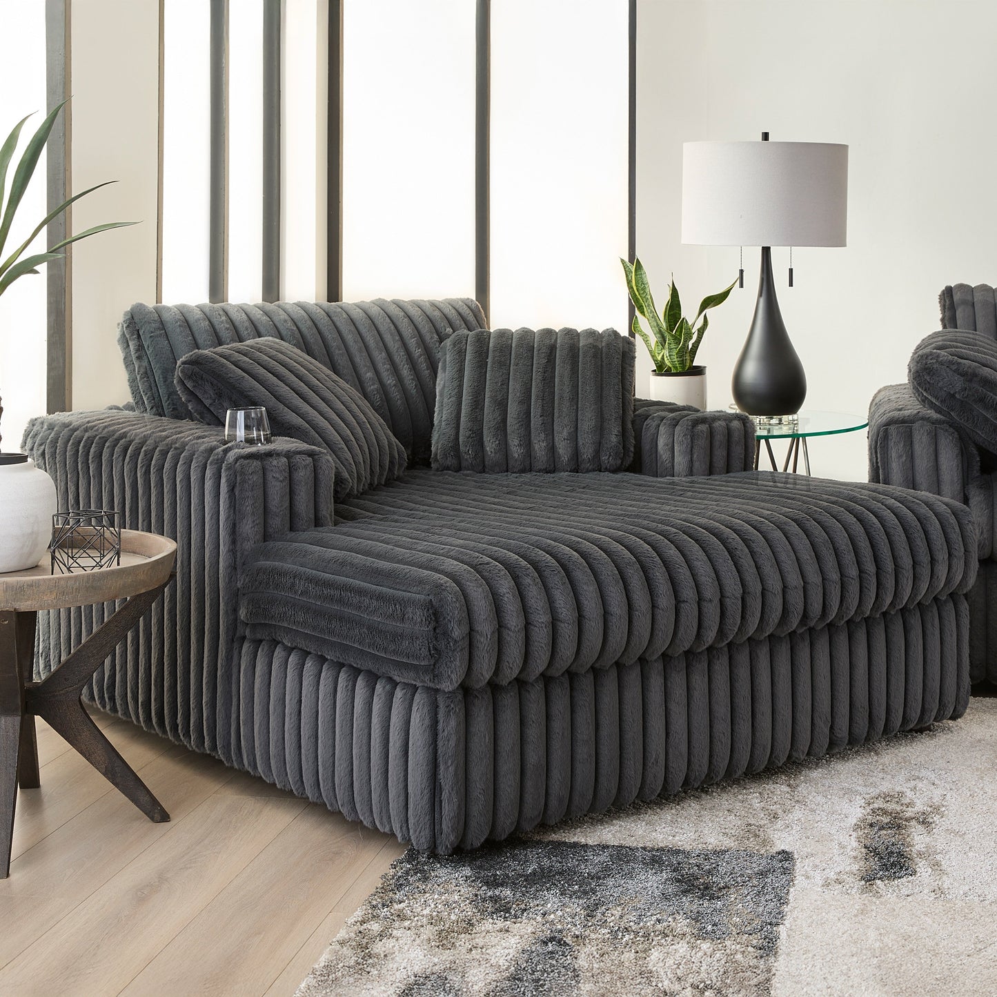 Roundhill Furniture Belvoir Oversized Cuddle Chaise, with Cup Holders
