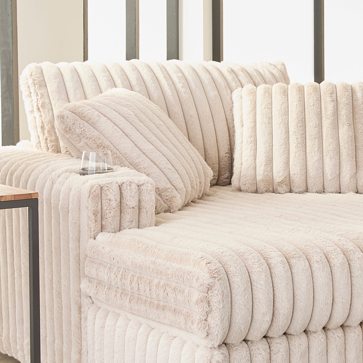 Roundhill Furniture Belvoir Oversized Cuddle Chaise, with Cup Holders