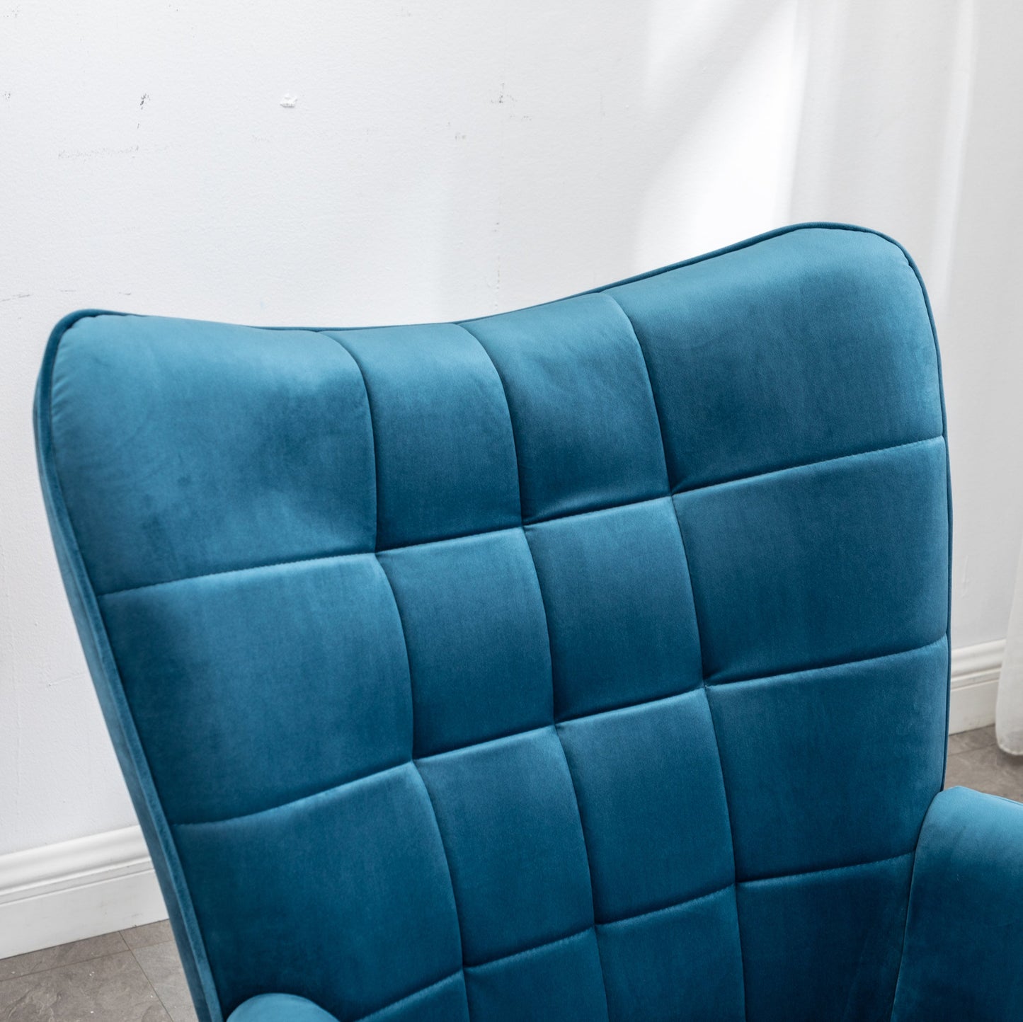 Roundhill Furniture Leiria Contemporary Silky Velvet Tufted Accent Chair with Ottoman