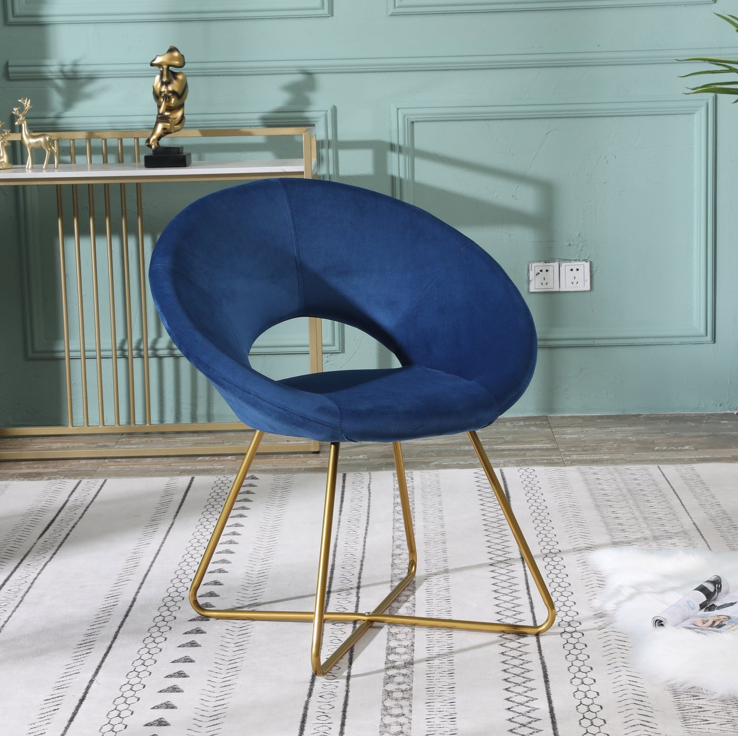Roundhill Furniture Slatina Silky Velvet Upholstered Accent Chair