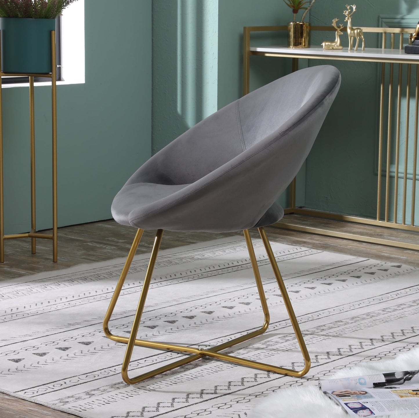 Roundhill Furniture Slatina Silky Velvet Upholstered Accent Chair
