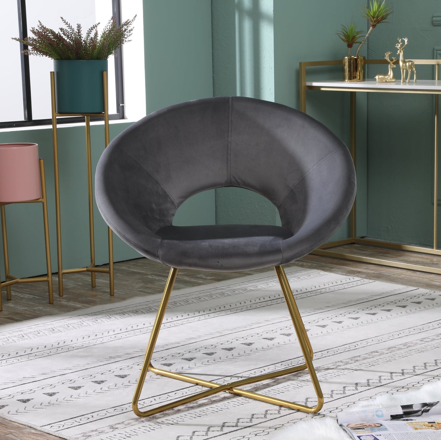 Roundhill Furniture Slatina Silky Velvet Upholstered Accent Chair