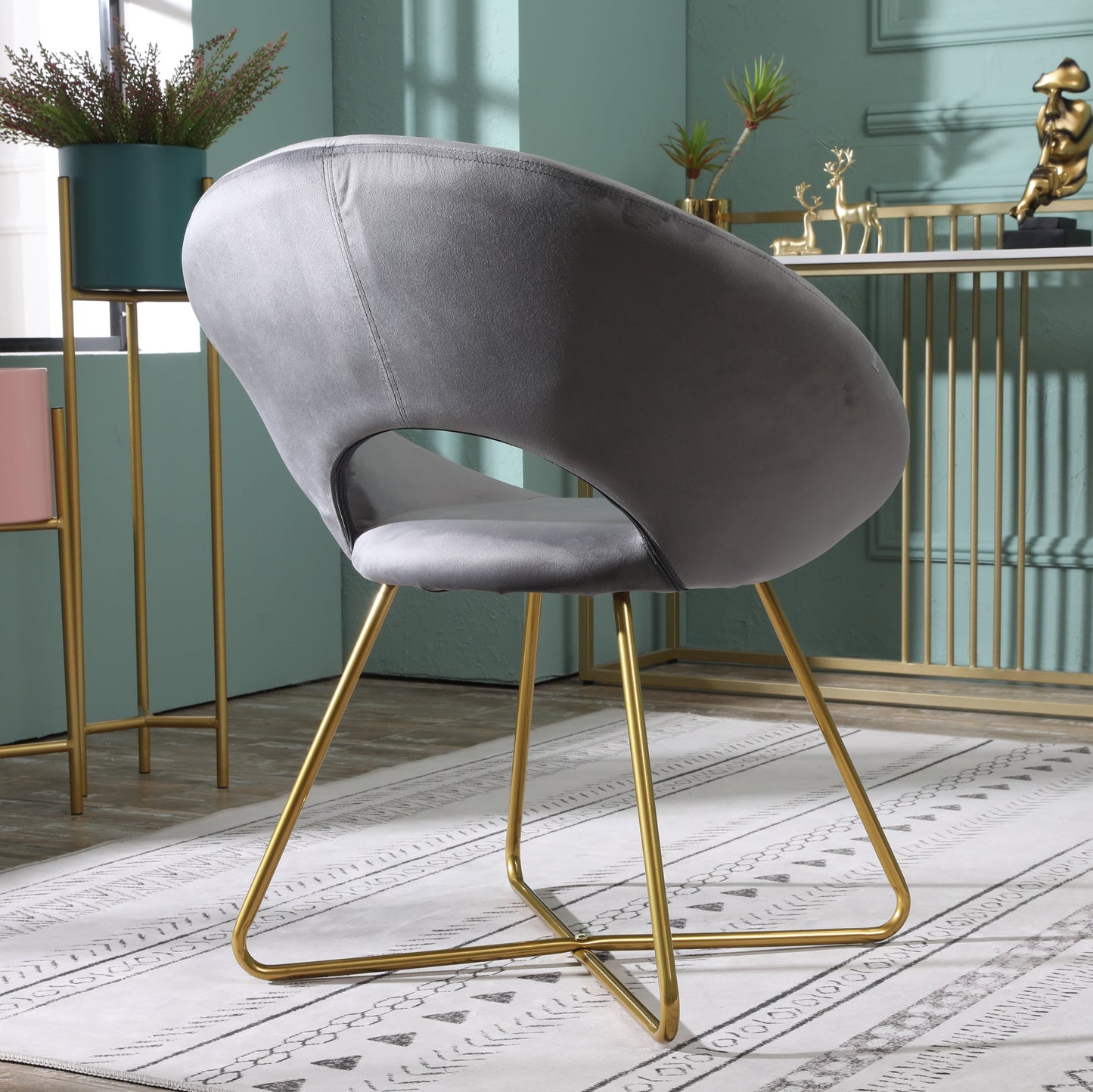 Roundhill Furniture Slatina Silky Velvet Upholstered Accent Chair