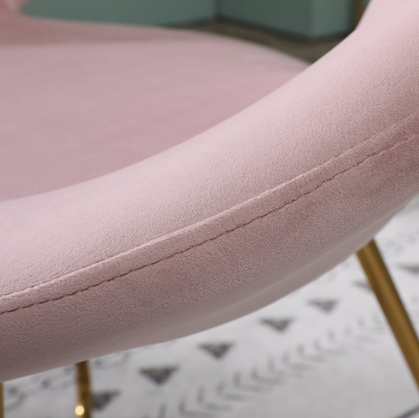 Roundhill Furniture Slatina Silky Velvet Upholstered Accent Chair