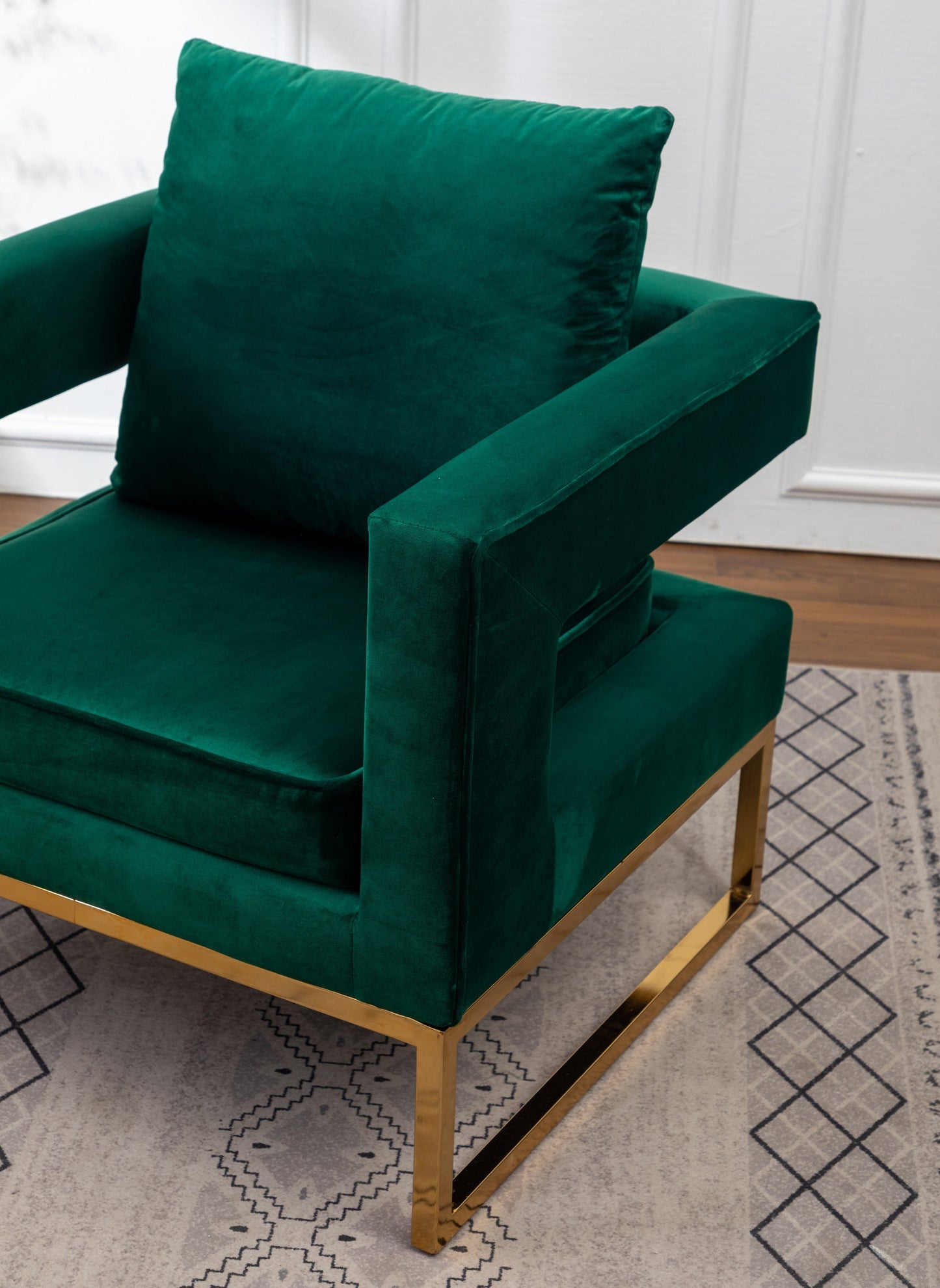 Roundhill Furniture Lenola Contemporary Upholstered Accent Arm Chair