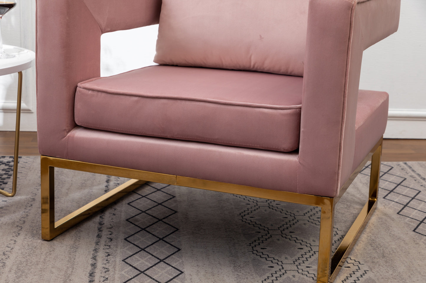 Roundhill Furniture Lenola Contemporary Upholstered Accent Arm Chair