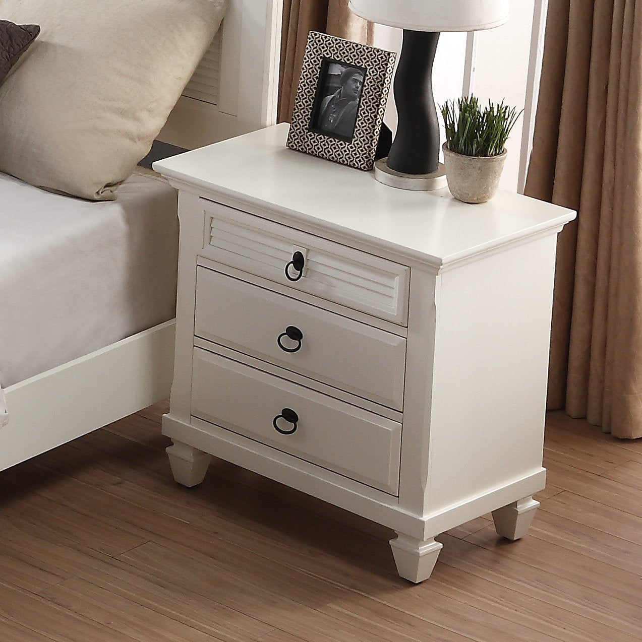Regitina 016 White Bedroom Nightstand