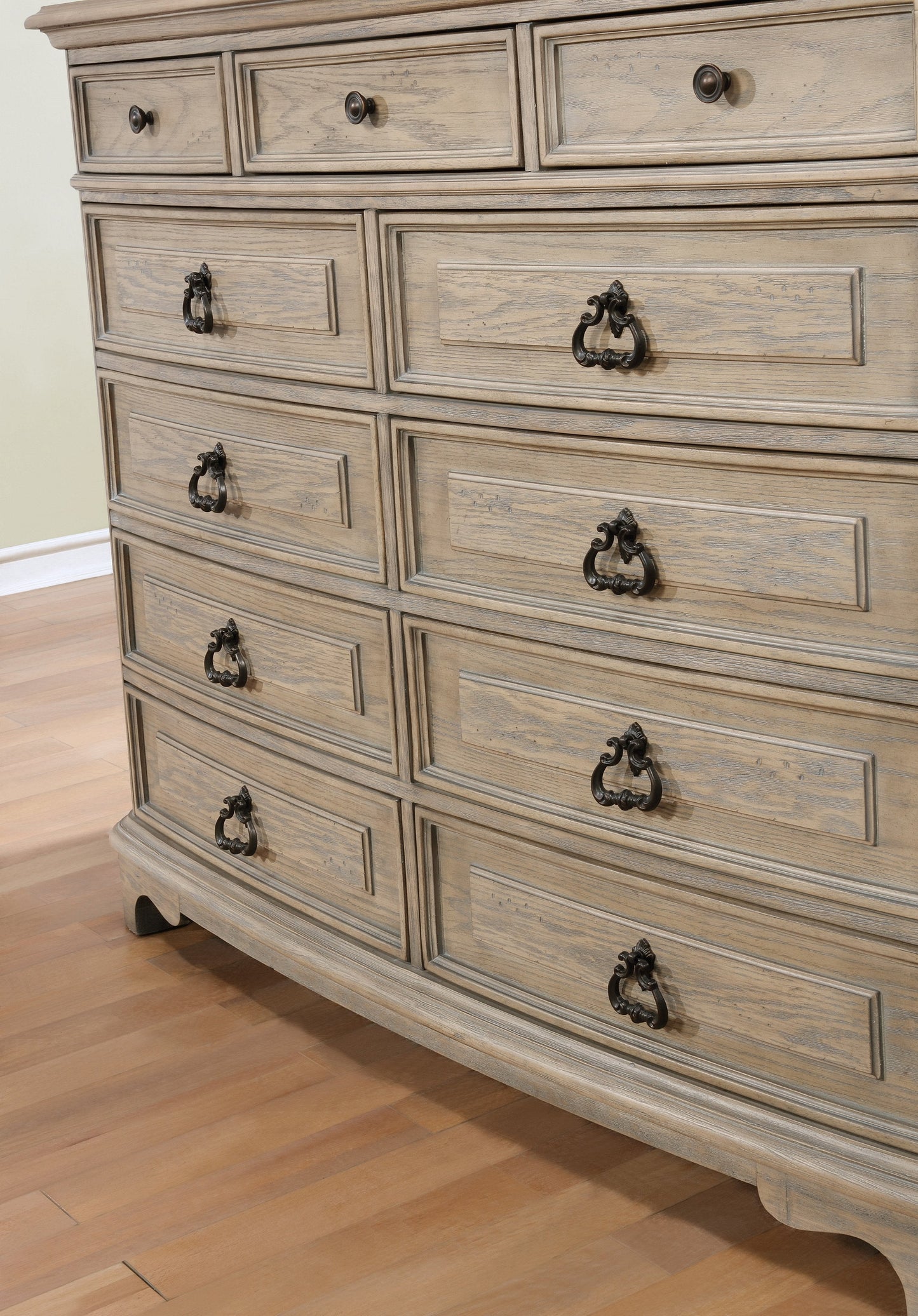 Piraeus 296 11 Drawers White Wash  Dresser and NailHead Trim Mirror