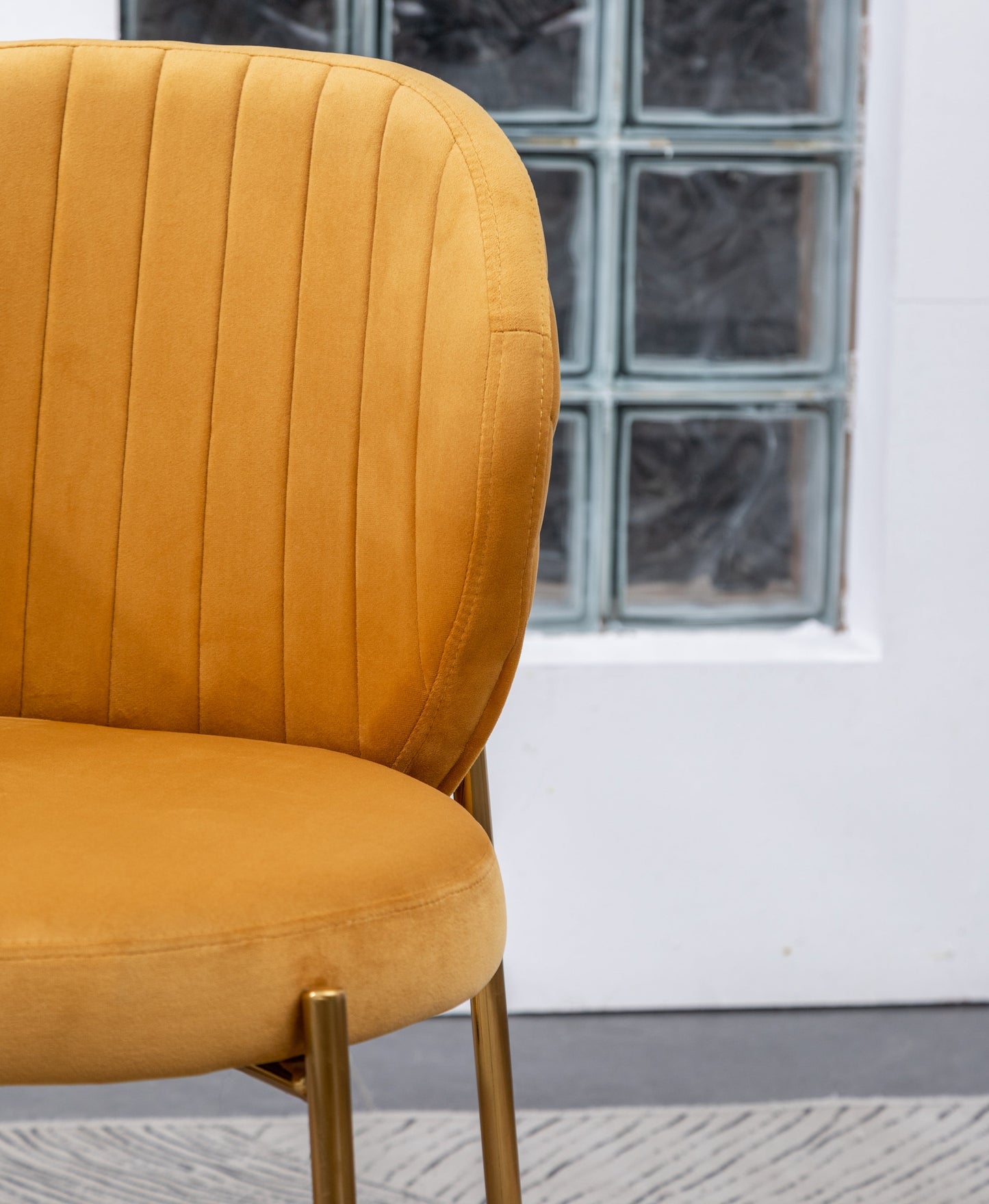 Roundhill Furniture Amoa Contemporary Velvet Upholstery Dining Chairs, Set of 2