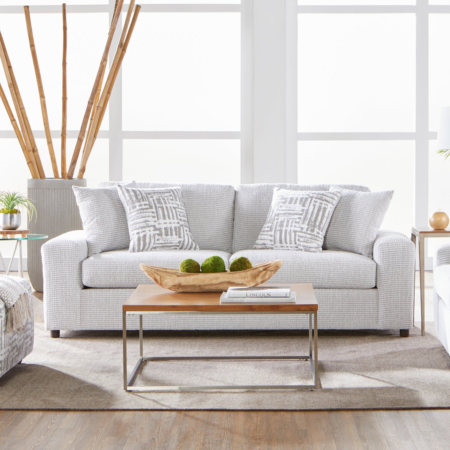 Roundhill Furniture Lancelot Upholstered Stationary Sofa