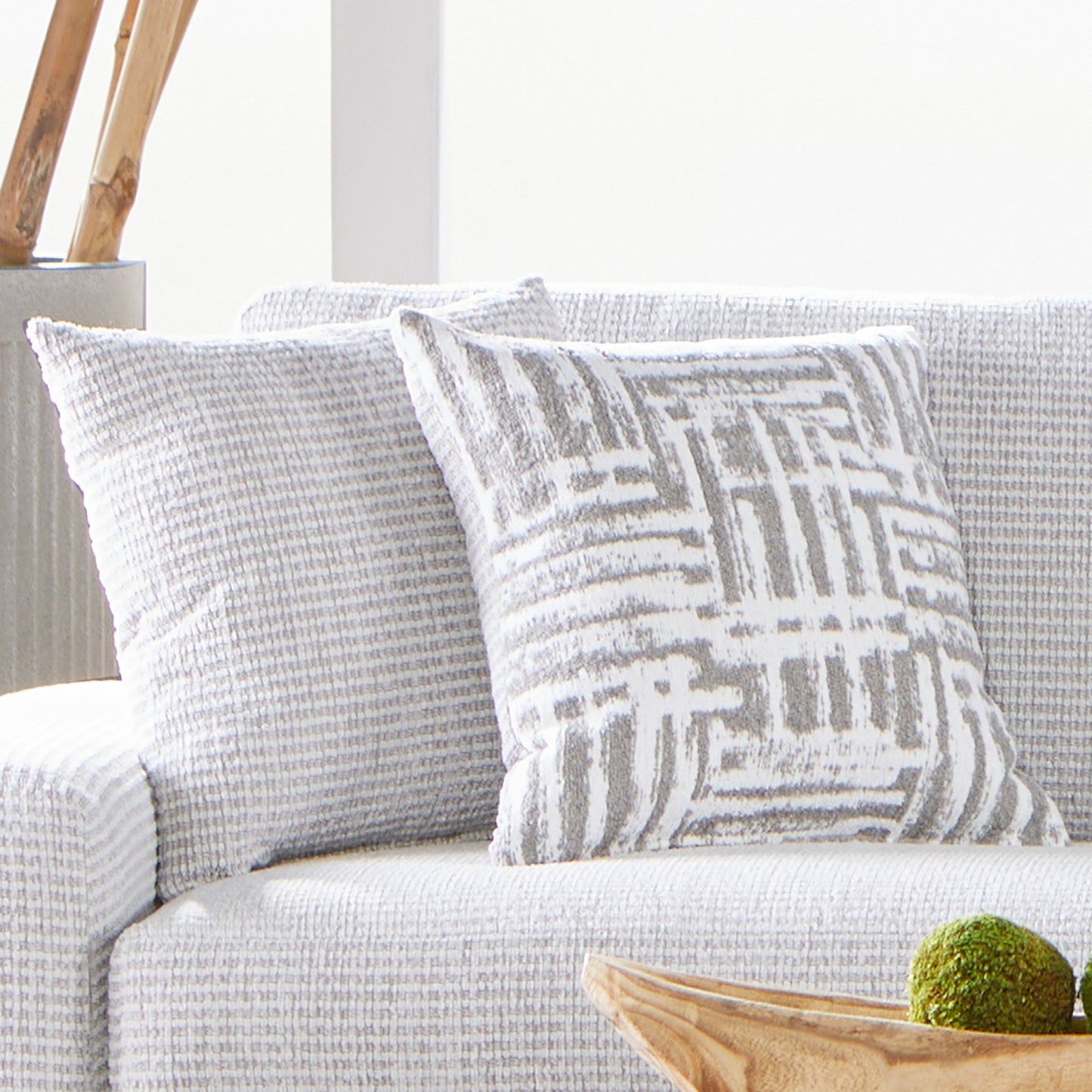 Roundhill Furniture Lancelot Upholstered Stationary Sofa