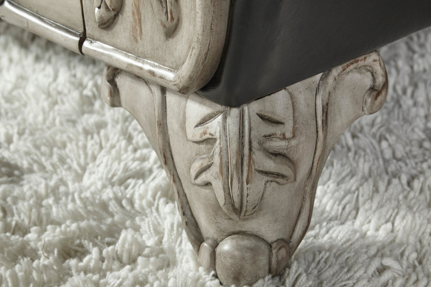 San Marino Wood Frame Faux Leather Chaise Lounge in Ebony