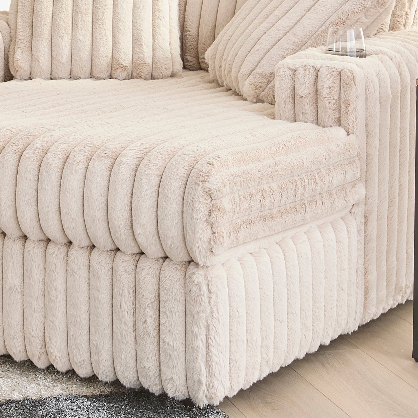 Roundhill Furniture Belvoir Oversized Cuddle Chaise, with Cup Holders