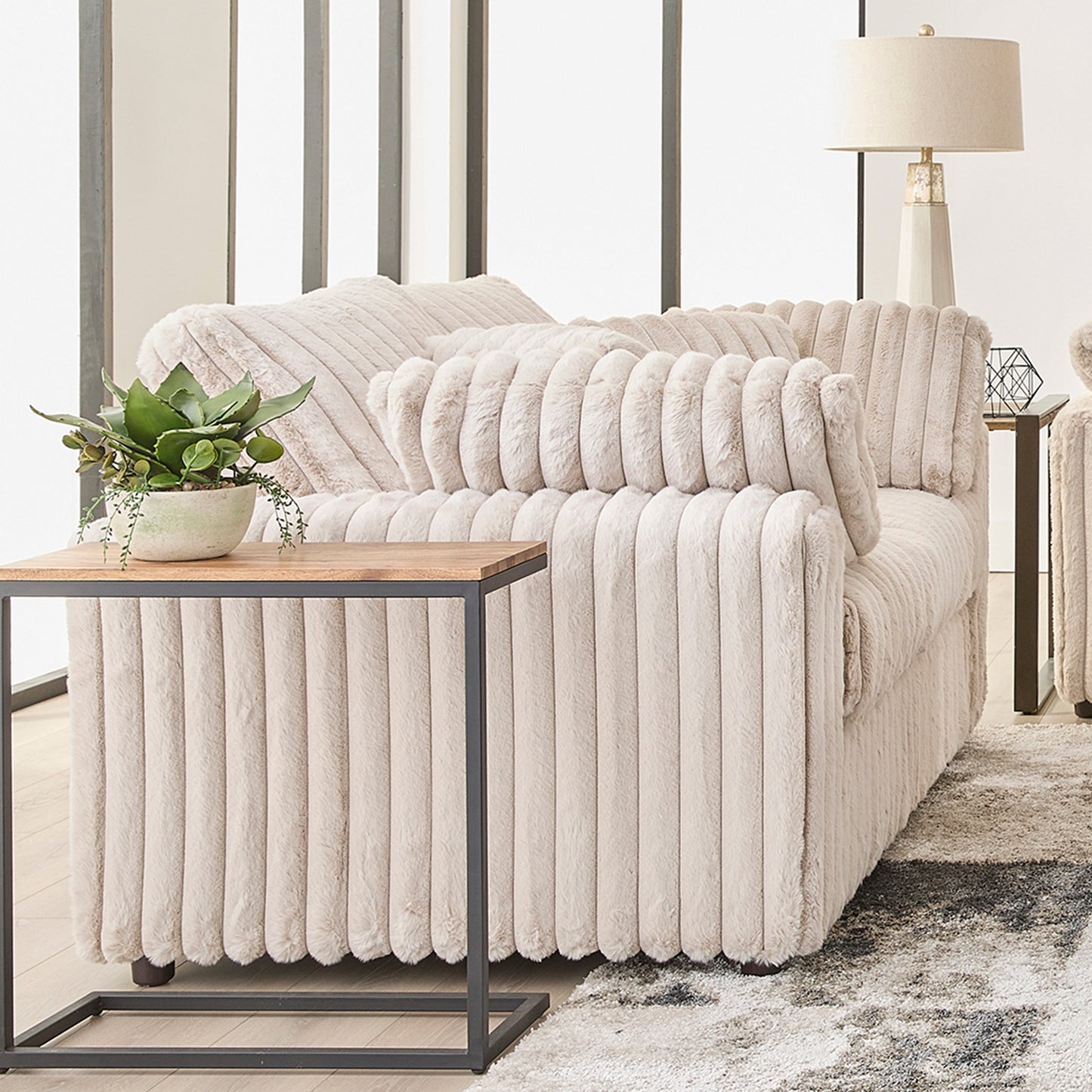 Roundhill Furniture Belvoir Upholstered Stationary Loveseat