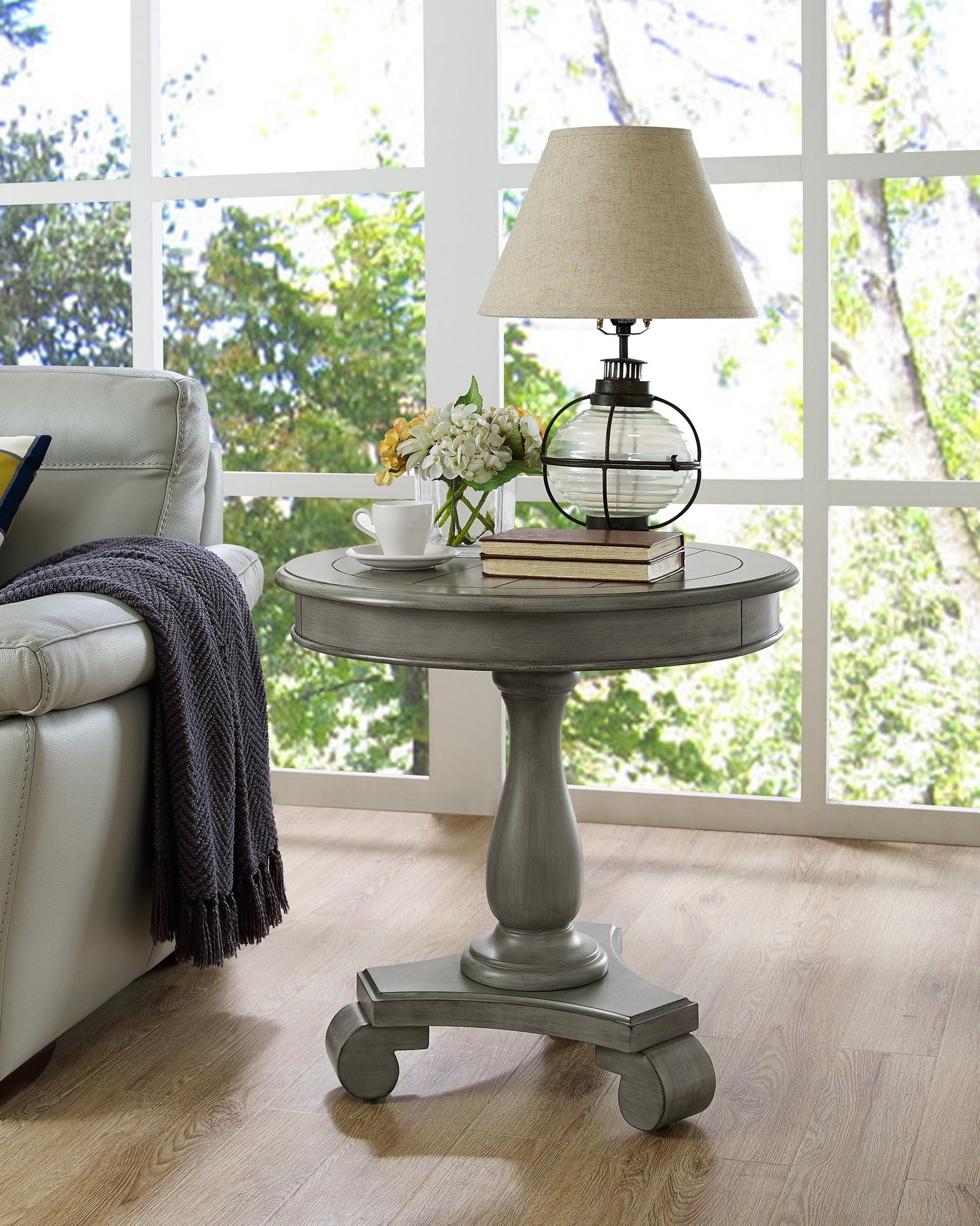 Roundhill Furniture Rene Round Wood Pedestal Side Table