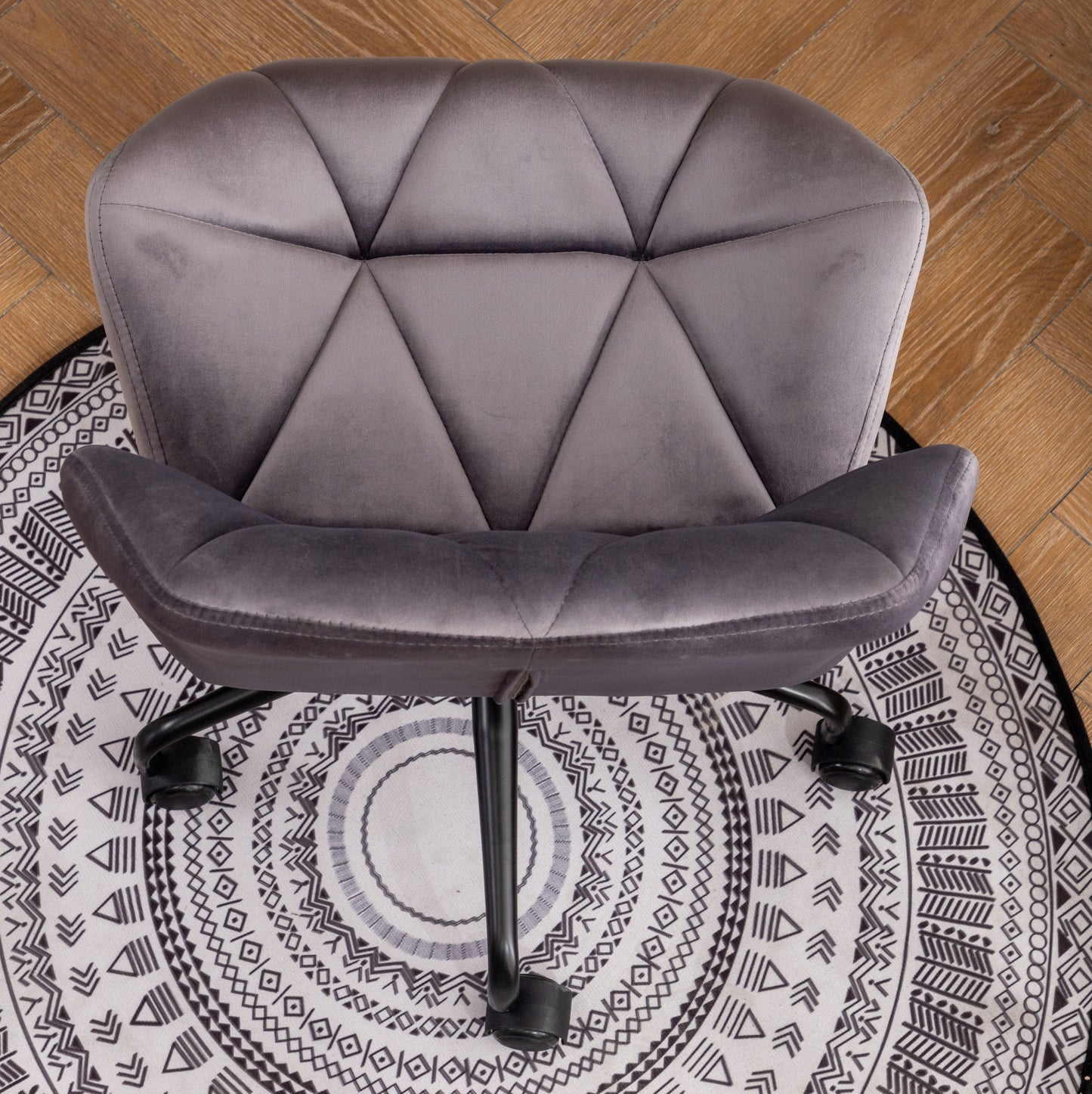 Roundhill Furniture Eldon Diamond Tufted Adjustable Swivel Office Chair