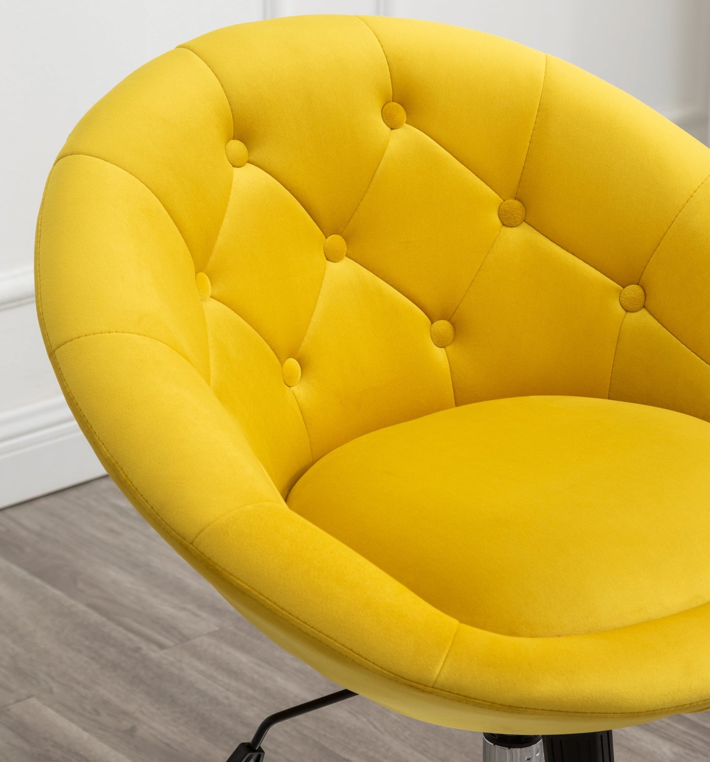 Roundhill Furniture Noas Velvet Upholstered Tufted Back Swivel Accent Chair